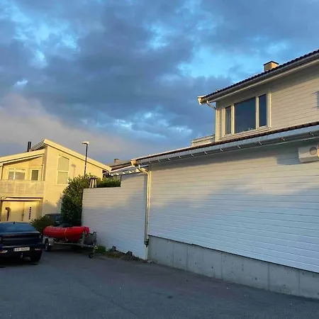 Koselig Kjellerleilighet Ca 25 Minutter Kjoring Fra Sentrum Apartment *