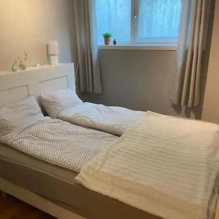 Apartment Koselig Kjellerleilighet Ca 25 Minutter Kjoring Fra Sentrum
