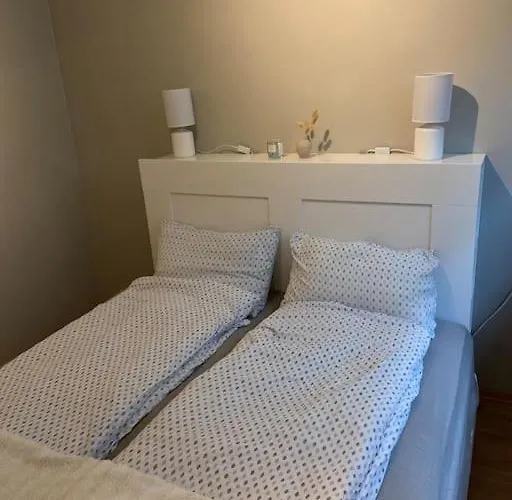 Koselig Kjellerleilighet Ca 25 Minutter Kjoring Fra Sentrum *